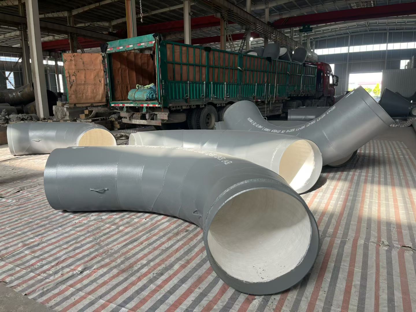 周口市双金属耐磨管高铬合金耐磨管 - 价格